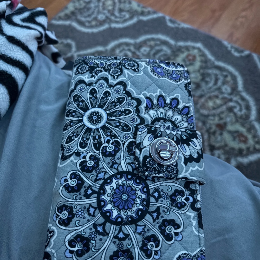 Floral Patterned Vera Bradley Wallet with Silver Clasp